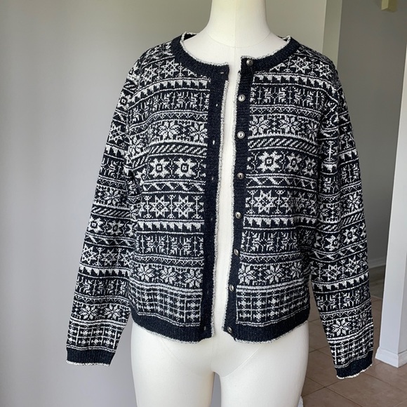 Vintage Wool Blend Button Down Cardigan snowflake Small Gap - Picture 3 of 13